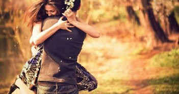 Dicas do amigo gay: 7 coisas que as mulheres deveriam saber sobre os homens feliz no amor
