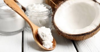 Quando usar cada óleo no cabelo? – Coco, abacate e linhaça: oleo de coco